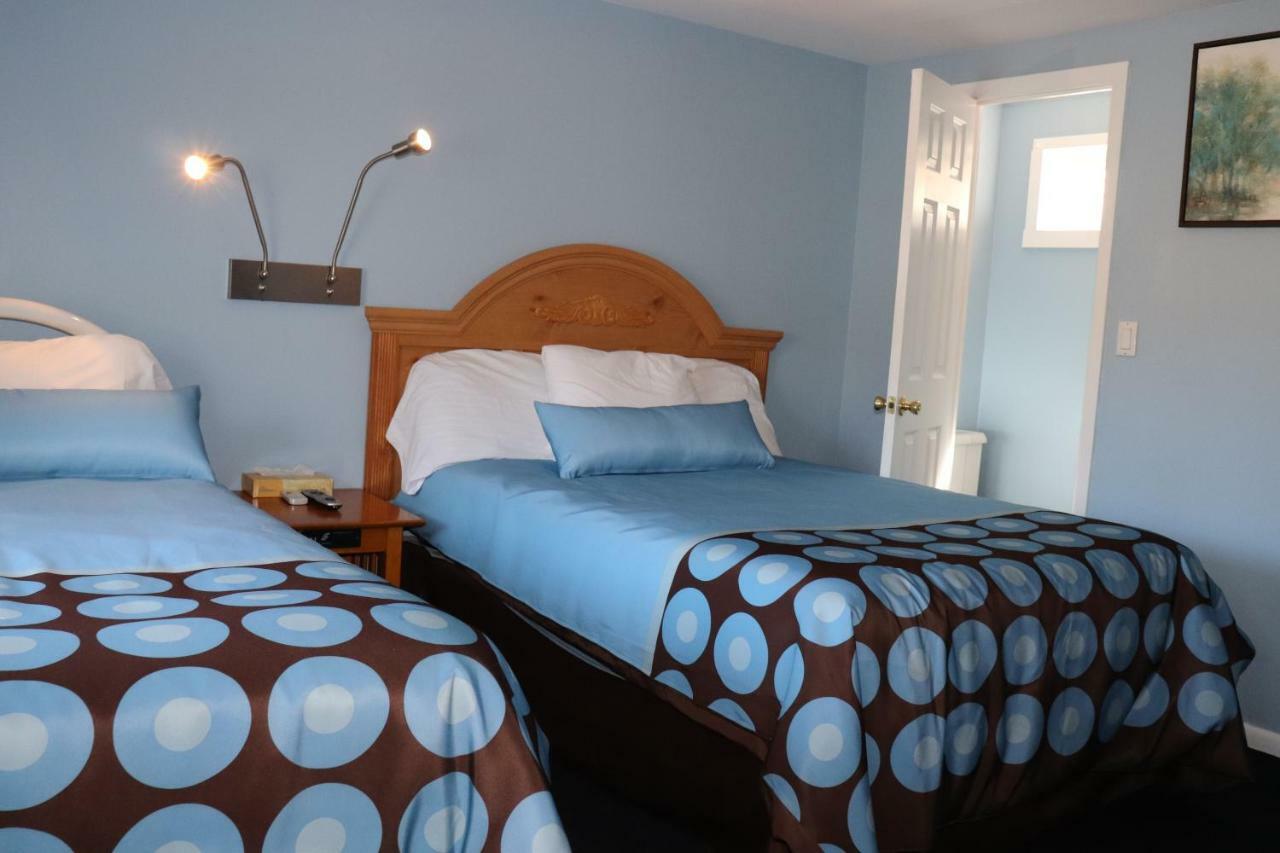 Hitching Post Country Motel Cornwall Экстерьер фото