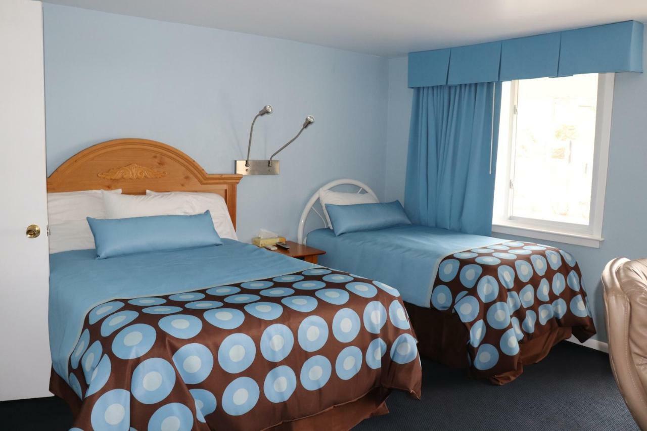 Hitching Post Country Motel Cornwall Экстерьер фото