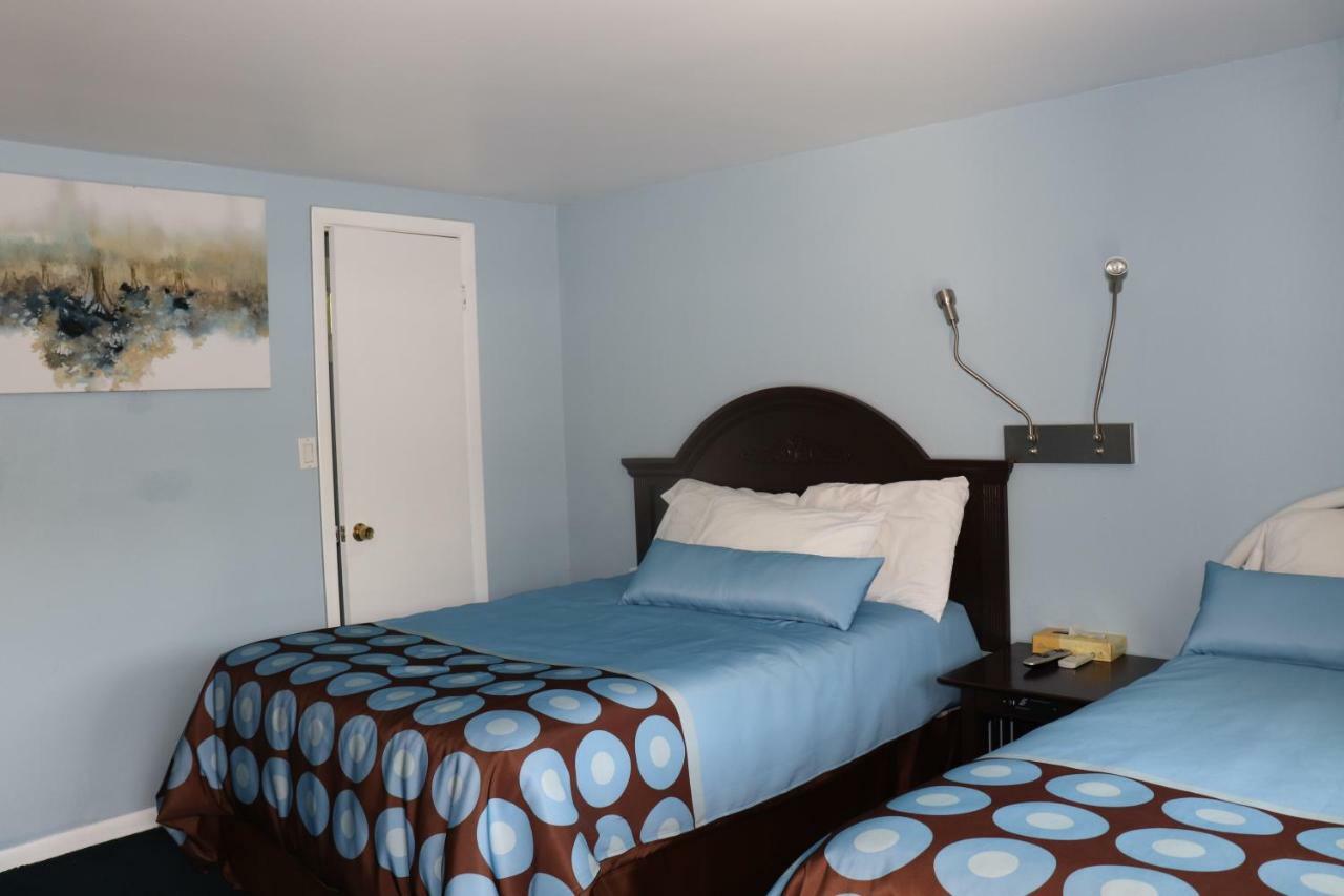 Hitching Post Country Motel Cornwall Экстерьер фото